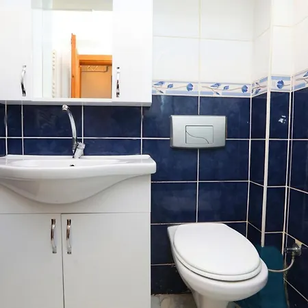 Stylish And Convenient In Sisli Apartment